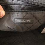 Michael Kors Set Photo 4