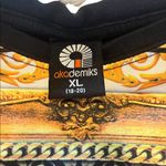 Akademiks  black long sleeve with tiger graphics shirt size xl Photo 3