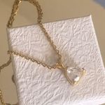 Vintage prong set triangle clear cubic zirconia pendant on chain necklace Gold Photo 0