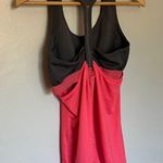 Under Armour Womens Shirt Medium Semi Fitted Orange Tank Top HeatGear Run Bra M Photo 6