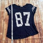 Free Kisses Womens Short Sleeve Scoop Neck Top Tee Navy Size Large Photo 10