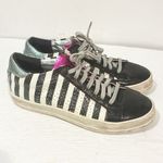 P448  Size 37/7.5 Black White Striped Low Top Sneakers Photo 2