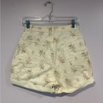 Skoozi vintage white floral cotton jean shorts Size undefined Photo 2