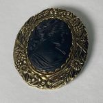 Vintage Victorian Gothic Black Resin carved Cameo Brooch brass repousse Mourning Gold Photo 2