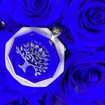 Avon Vintage 1981  Crystal Tree Of Life Pendant Photo 1