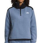 The North Face Fleece Women’s Jacket Photo 0