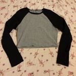 Grey and black xs long sleeve shirt Gray Photo 0