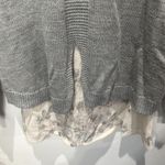 Apt. 9  Gray Knit Long Sleeve Sweater Layered Floral Tank Women'‎ Size Medium Photo 4