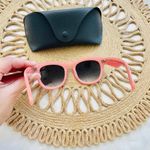 Colors in Optics Sullivan Light Pink Sunglasses Photo 2