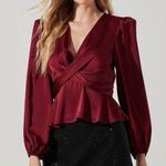 ASTR  the Label NWT  Eliana twist front tie back puff sleeve top, xS, wine Photo 0
