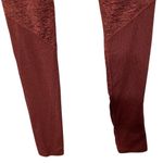 Athleta Women’s Exhale Heel Tight Stash Pocket Softluxe Size M Burgundy Photo 10