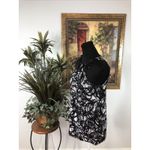 Cato  Women’s Sleeveless Beaded Neck Top Medium Black White Abstract Print Photo 5