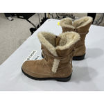 Isotoner Womans Miranda Size 8 Beige Lined Zip Chunky Heel Winter Boots Photo 2