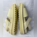 Dr. Martens Voss Women’s Yellow-Green Leather Strap Open Toe Sandals Size 9 Photo 10