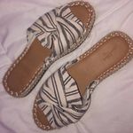 Universal Thread Espadrille Sandals White Size 7 Photo 0