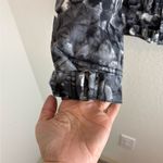 Burton  Black and White Women's Ski Jacket Photo 2