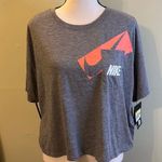 Nike dri-fit oversized gray training crop front pocket logo T-shirt Photo 2