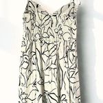 Shore Black and Off Photo 0