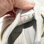 ON Cloud White Gray Sneakers Womens Size 9 Photo 5