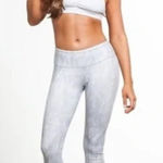 Alo Yoga  Vapor Python Airbrush Leggings Gray Size S Photo 0