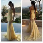 NEW Deme by Gabriella Dahlia Gown in Butter Yellow Size M Photo 3