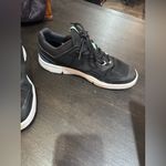 Women's Black and Green Sneakers Size 8.5 Photo 2