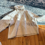 DKNY  Women’s sweater Photo 0