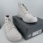 Palladium  Pampa Hi Bootie in Star White size 7 Lug Sole Photo 0