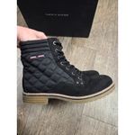 Tommy Hilfiger  Onella Boots Size 7.5 Black Quilted Ankle Lace Up Original Box Photo 4