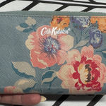 Cath Kidston Floral Wallet Photo 0