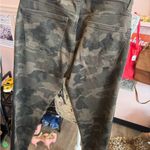 DL1961 Camouflage Women's Jeans. . Size 25 Photo 5