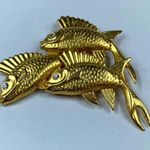 Premier Designs Womens Three Fish Brooch Fins Rhinestone Eyes Textured Details Photo 1