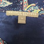 Valerie Stevens  Navy Paisley Tiered Bell Sleeve Blouse – Size 1X Photo 5