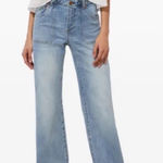 Alice + Olivia Braided Belt Wide Leg Jeans
Size 28 Y2K Photo 0