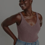 Old Navy  V-Neck Rib Knit Sweater Tank Top Photo 4