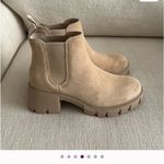 Steve Madden  Howler Chelsea Boots Photo 2