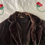 Tahari  Women’s Mocha Brown Crushed Velvet Blazer Touch of Silk Photo 6