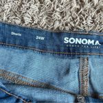 Sonoma NWT! Medium Wash Distressed High Rise Shorts Size 24W Photo 3