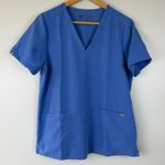 FIGS  Casma Three-Pocket Scrub Top Size Medium Blue PO 1494 Style FW1100 Photo 0