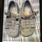 Birkenstock  size 7 Photo 1