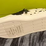 Very Volatile  Black and White women’s Shoes size 9 Photo 1