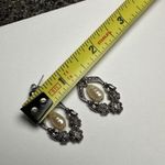 Avon Silver Tone Faux Pearl Flower Rhinestone Pierced Dangle Drop Earrings Photo 2