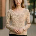 Abercrombie & Fitch NWOT Zebra Print Scoop Neck Sweater Photo 0