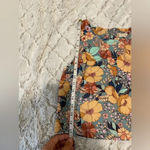 Altar'd State  floral too size L Photo 1