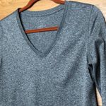 Danskin Size Medium Long Sleeve V-Neck Dri-More Athletic Top Photo 5