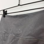 Beyond Yoga Twinkle High Waisted Biker Shorts Gray Sparkle Size Medium Photo 3