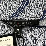 Romeo + Juliet Couture  medium navy white romper vneck snaps shut 1.5” inseam nwt Photo 9