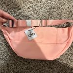 Alo Yoga Coral Belt Bag Photo 3