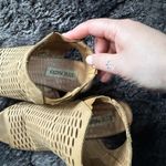 Steve Madden Women's Tan Peep-Toe Block Heel Shoes Photo 2