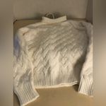 Vince Camuto women white Turkle neck long sleeve sweater size small Not fitted Photo 4